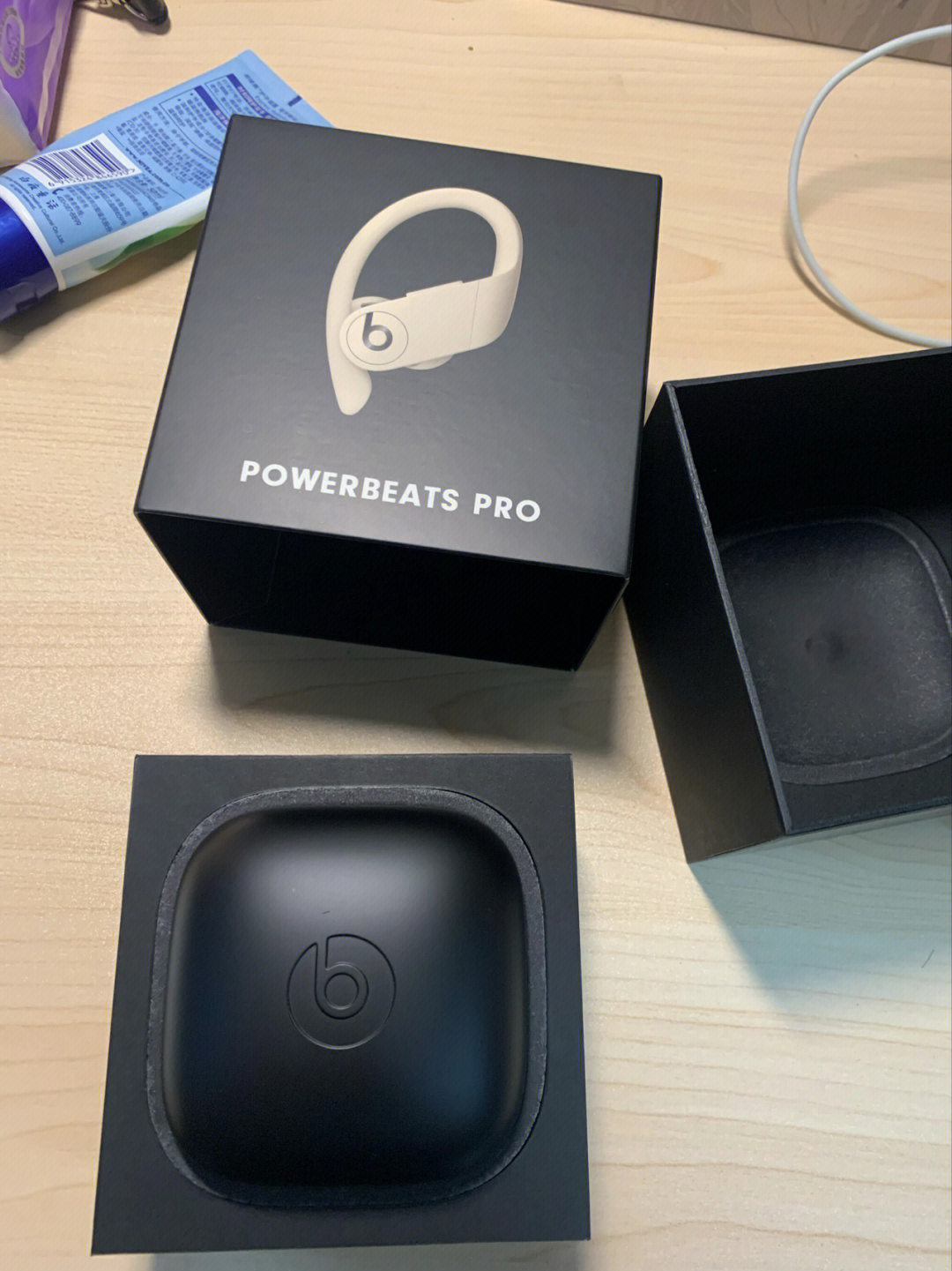 powerbeatspro二代图片