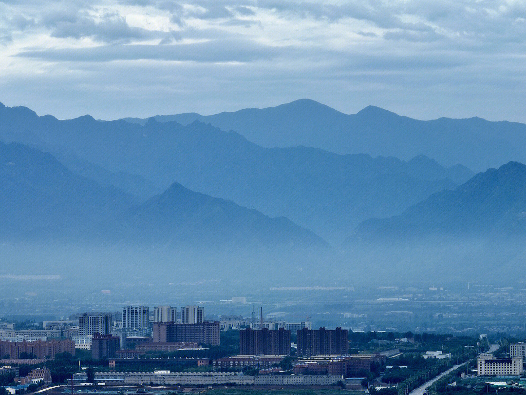 西安市区看秦岭图片