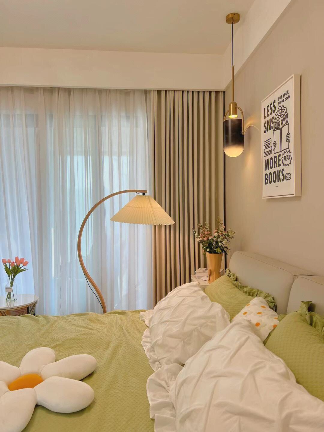 床罩和窗帘颜色搭配图片