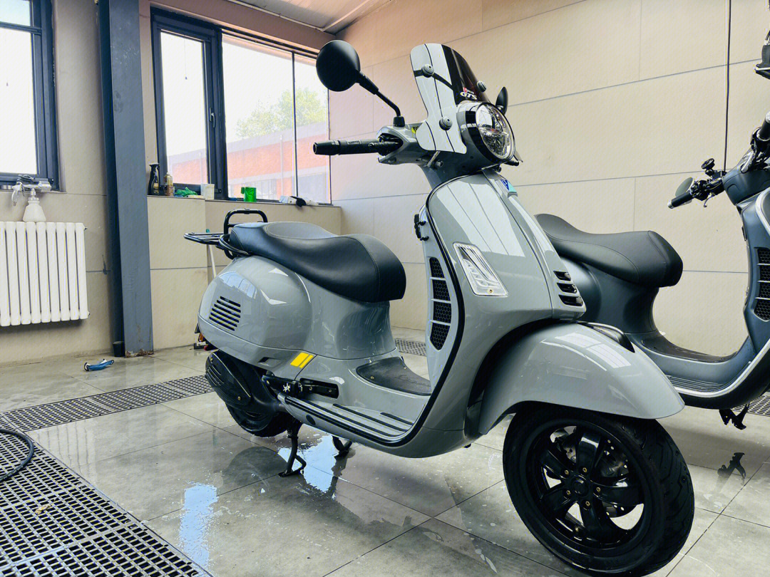 vespagts300