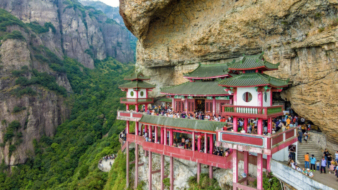 福建漳州爬山灵通山