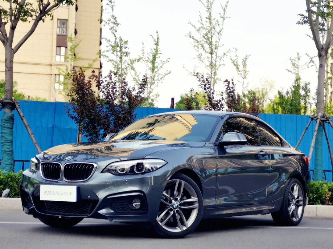 bmw225i双门轿跑