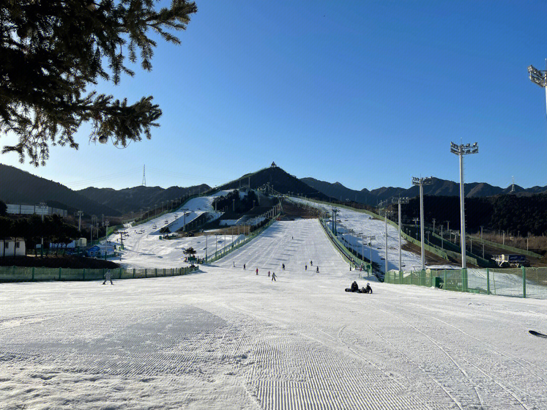 南山滑雪场地图图片