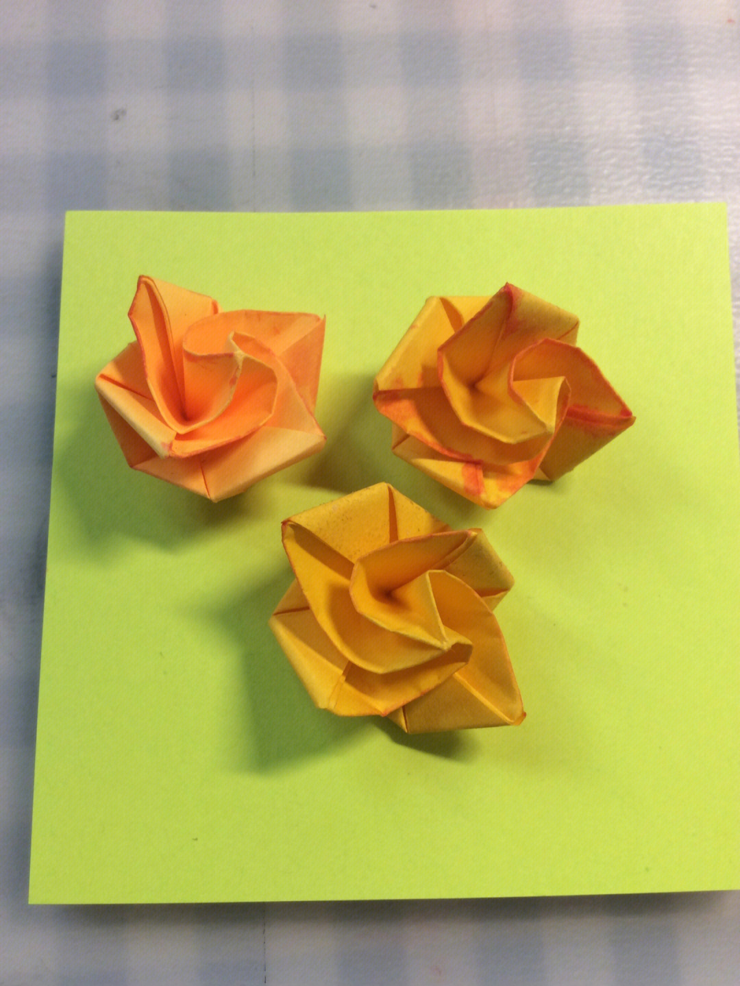 简易折纸花玫瑰花图片