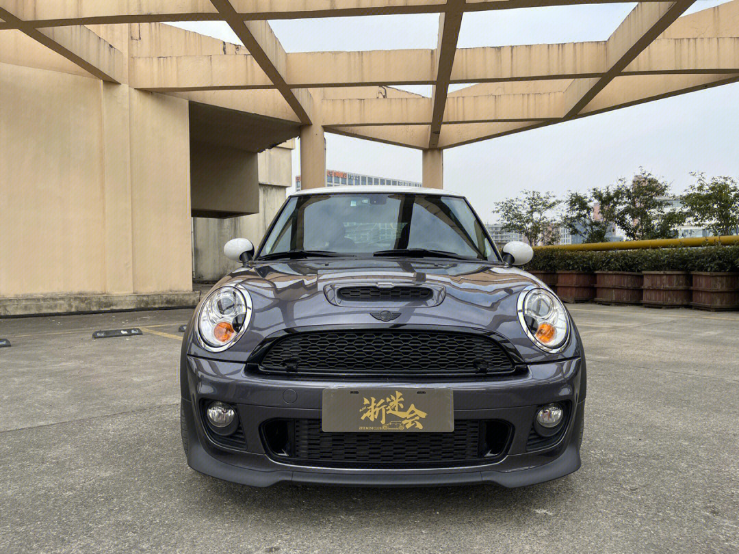 2012年5月2日上牌 mini cooper s,顶配!带哈曼卡顿音响,液晶屏