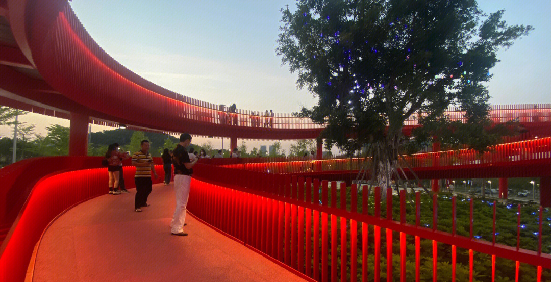 光明虹桥公园入口区图片