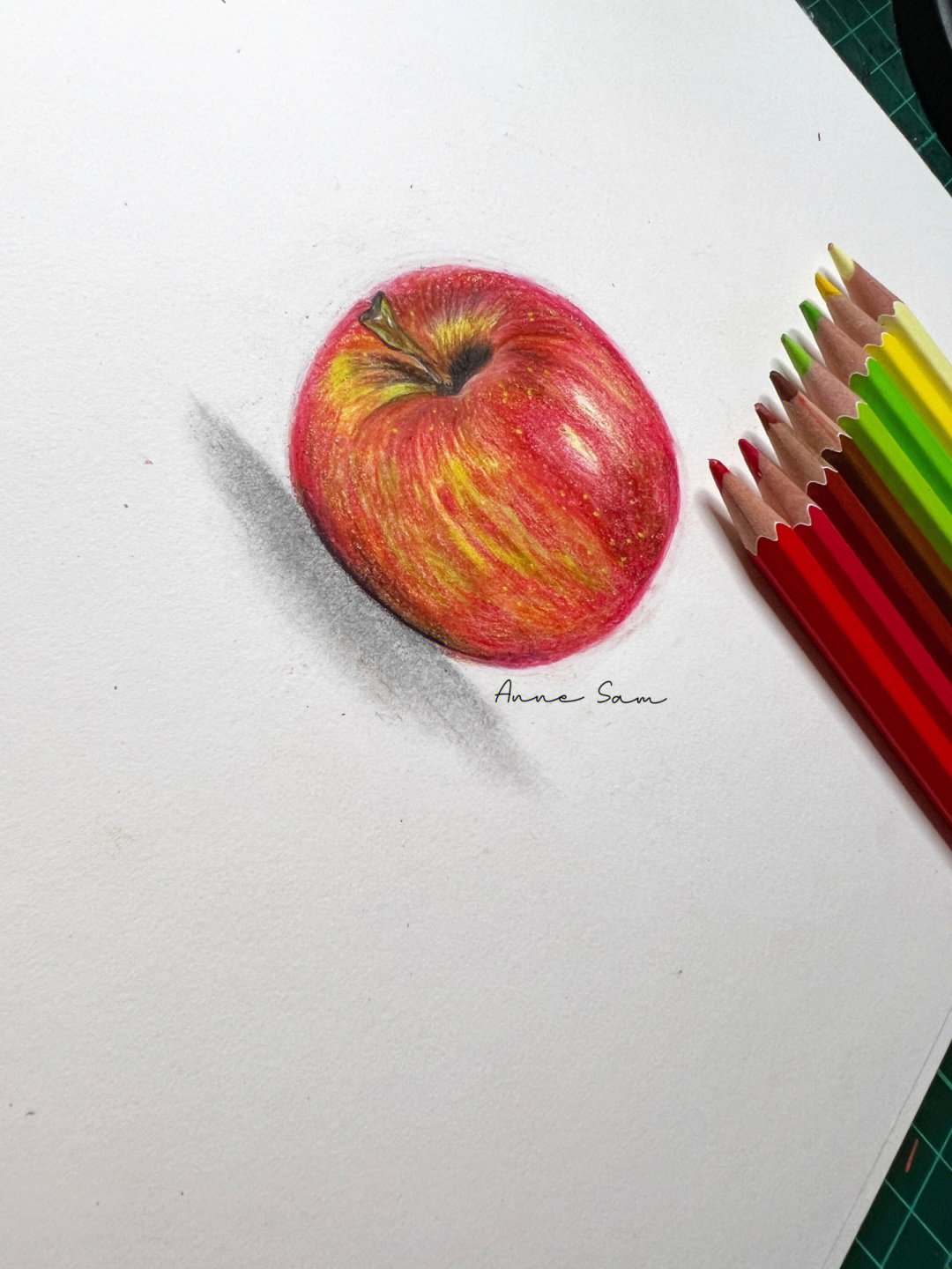 苹果彩铅画步骤图片