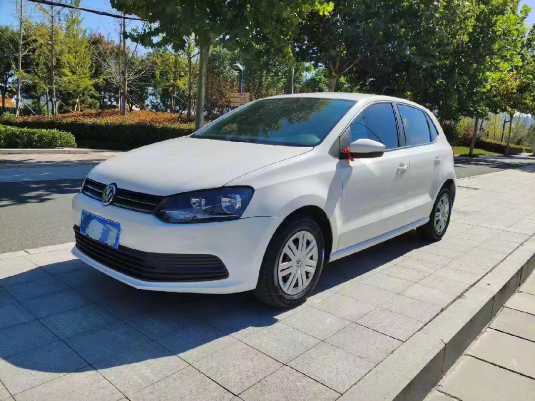 郑州二手车16年大众polo