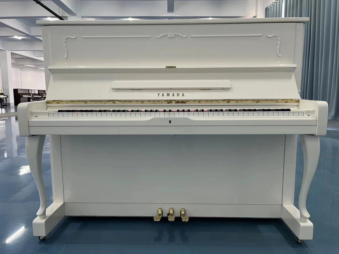 白色的分享一台原装白的雅马哈钢琴u1h超级棒的琴@aaron挑选二手钢琴