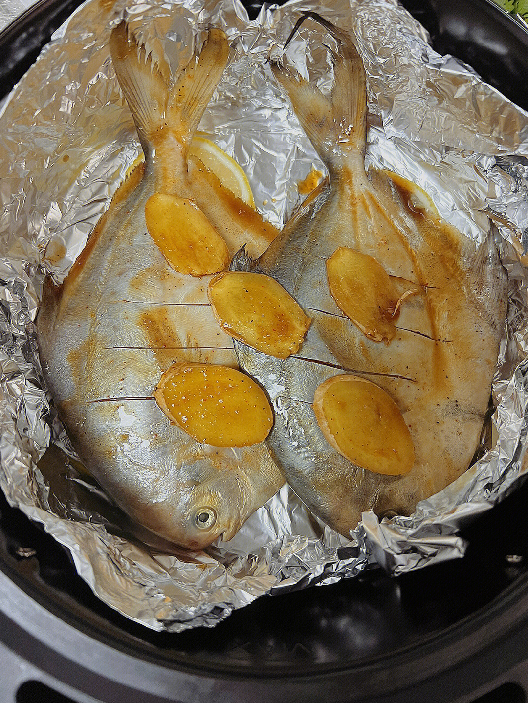 烤鲳鱼的做法图片