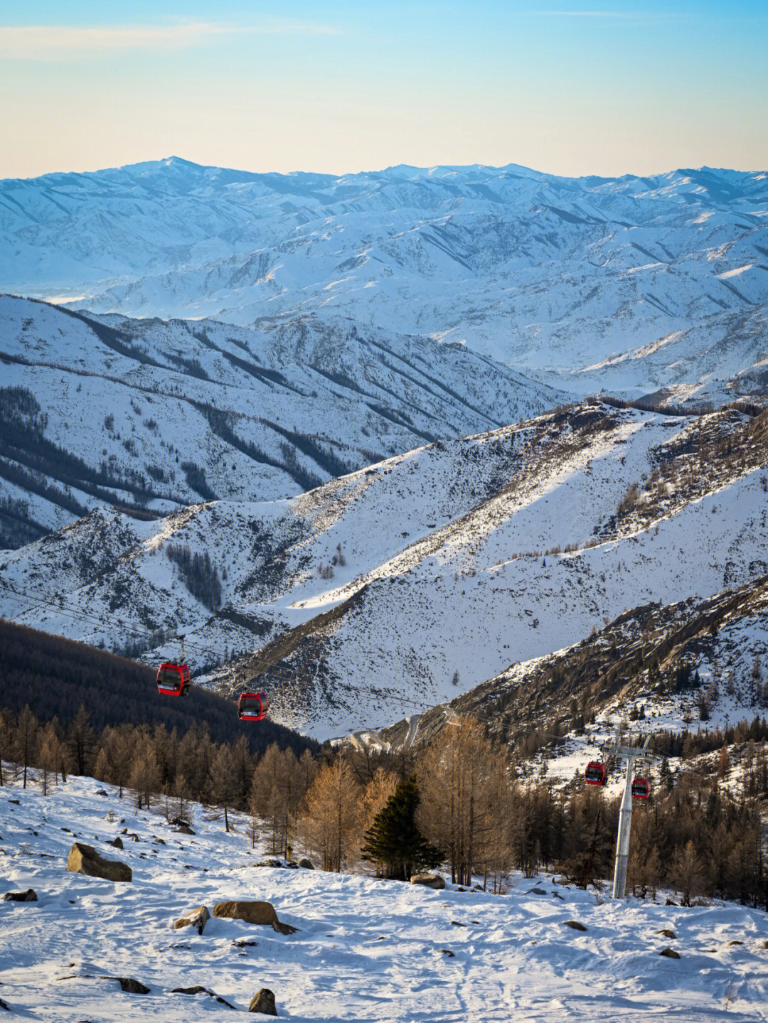 阿勒泰可可托海滑雪场图片