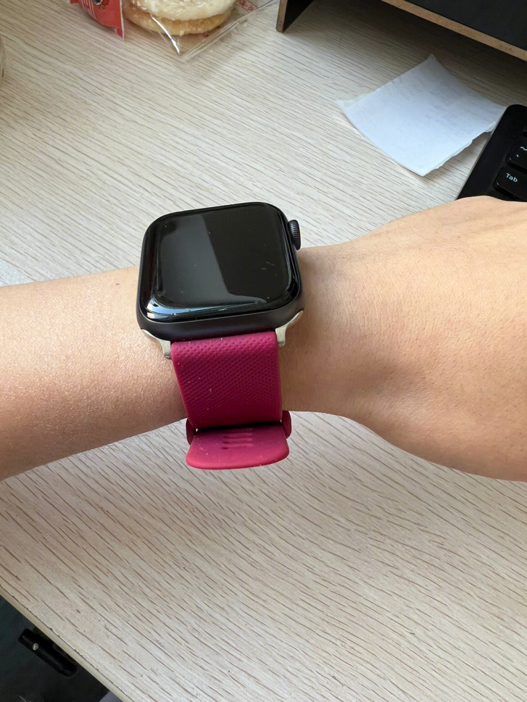 苹果手表表带正确戴法图片