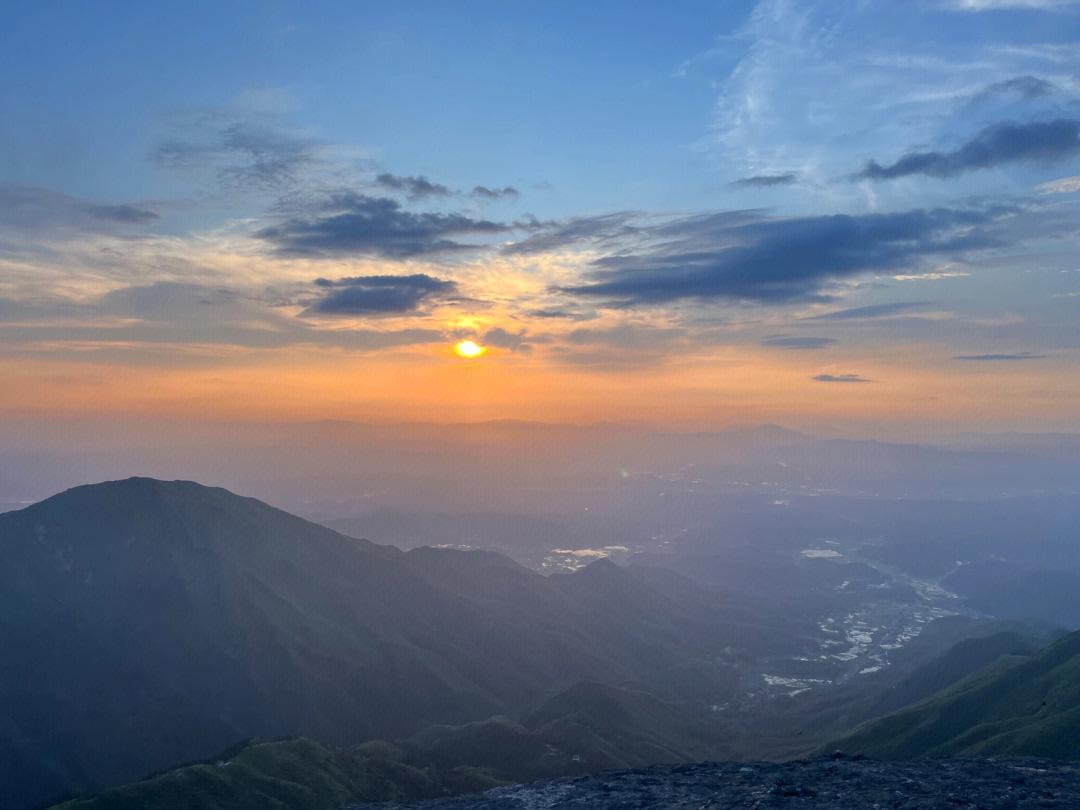 分享一波南岳衡山的日落美景