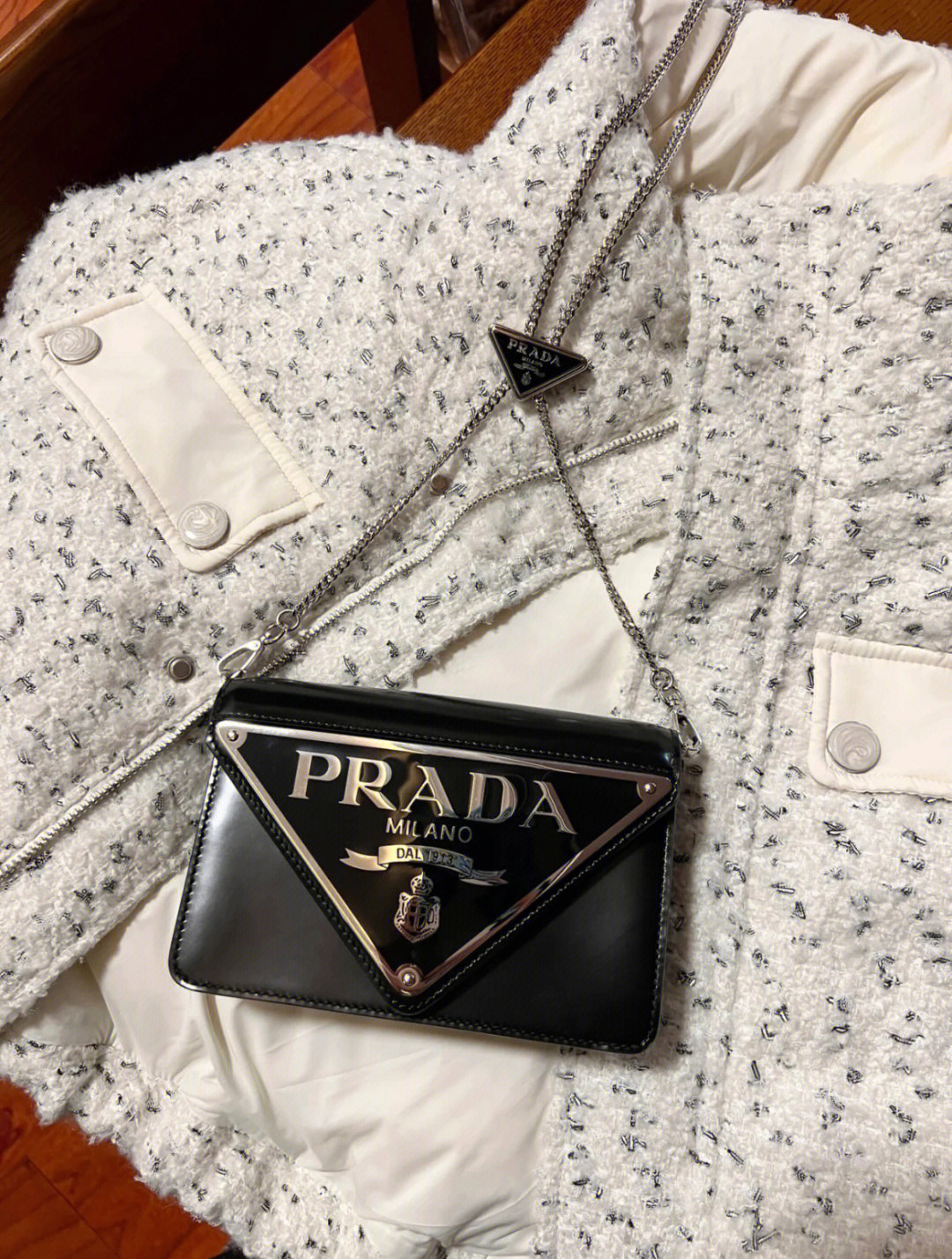 prada新标图片