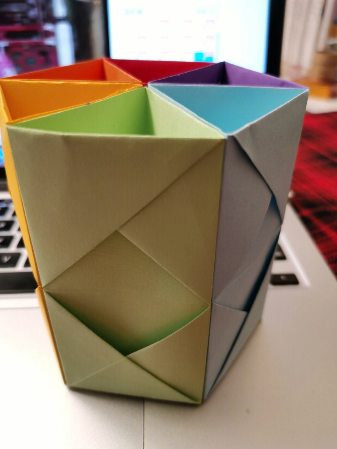立体笔筒折纸教程图解图片