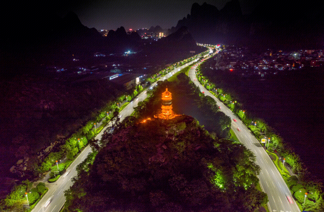 桂林市机场路万象城解放桥夜景航拍