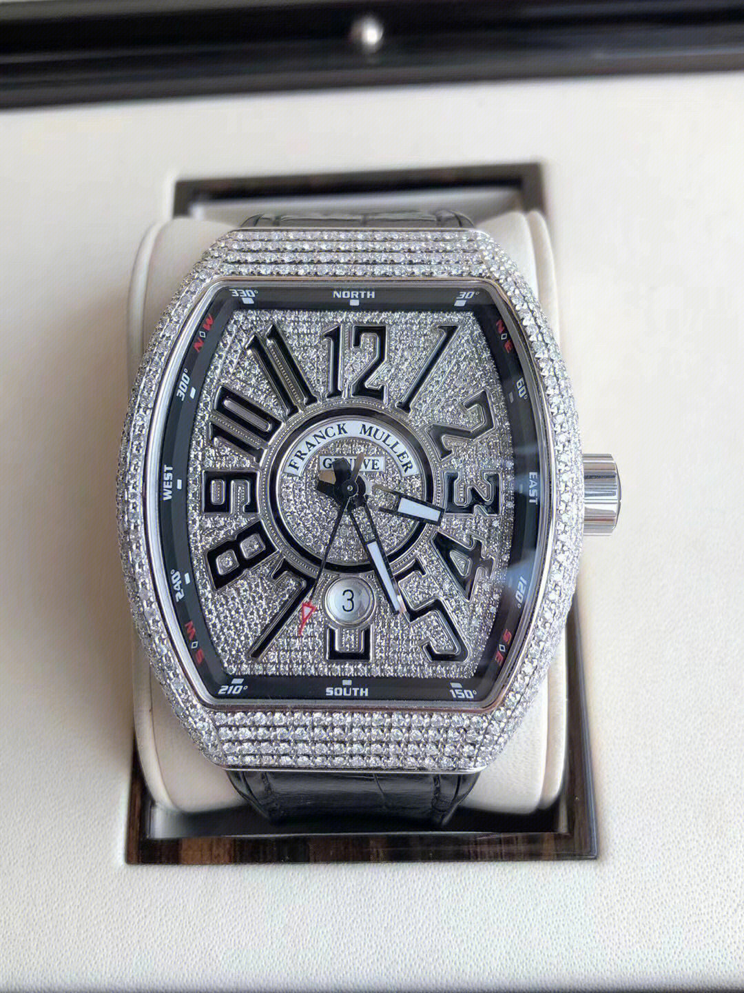 法兰克穆勒franck muller v45后镶满钻字体 精钢材质