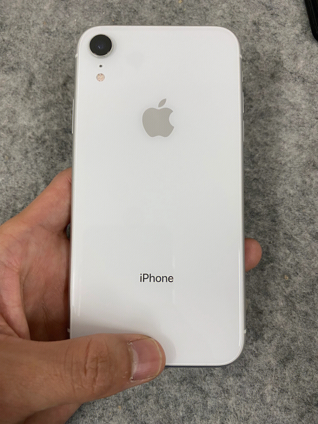 iphone xr  