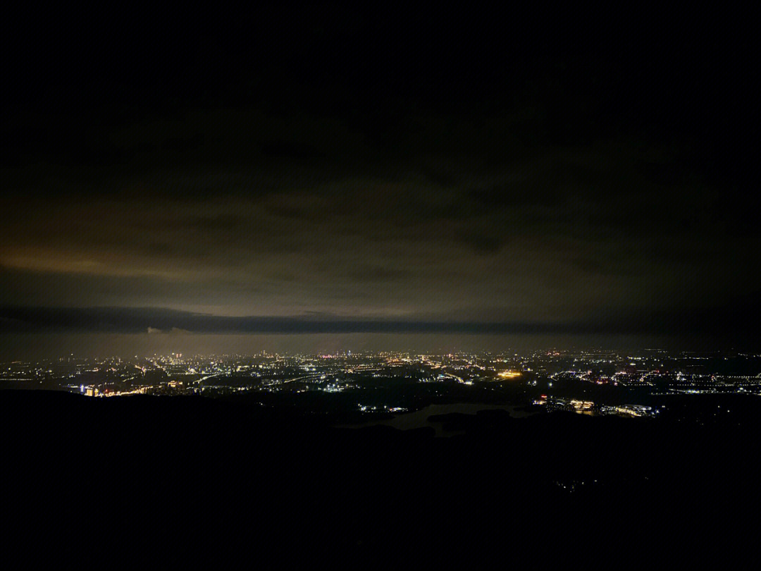 梅岭夜景图片