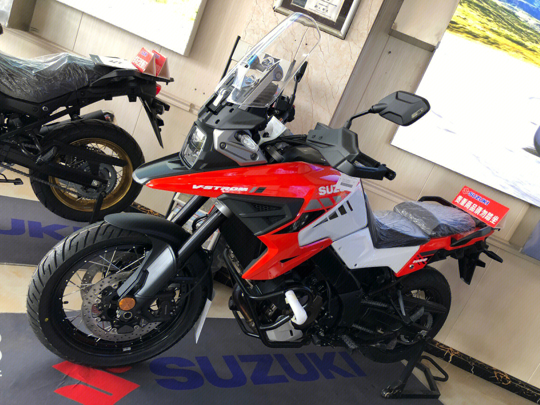 suzuki dl1050rc颜值超高 太帅了