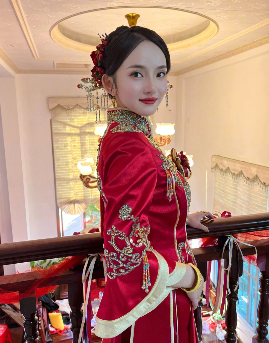 胡杏儿秀禾服图片图片