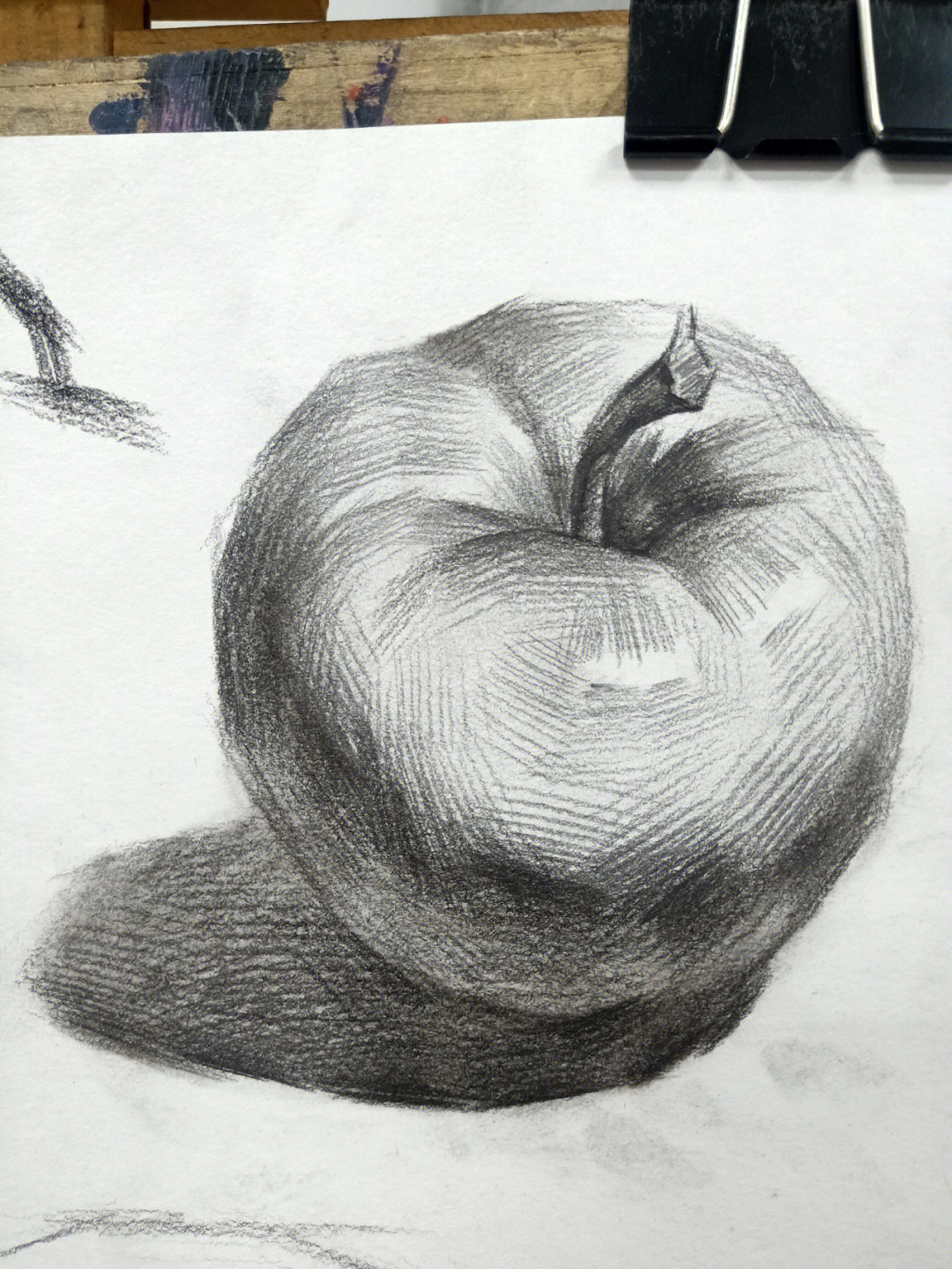 一半苹果素描图片