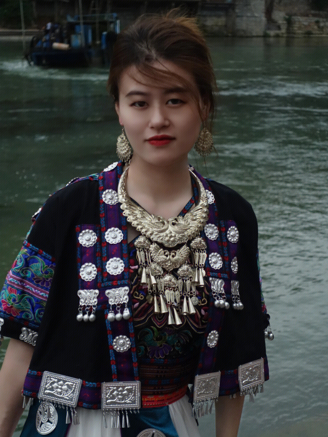 湘西苗族女人图片
