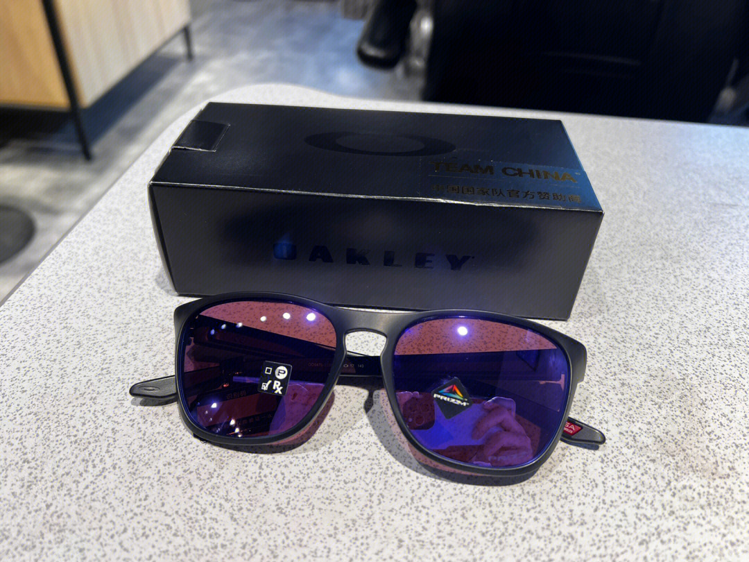 上海oakley眼镜专卖店图片