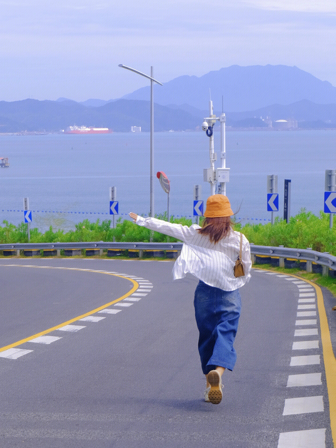 盐田海滨栈道夜景图片