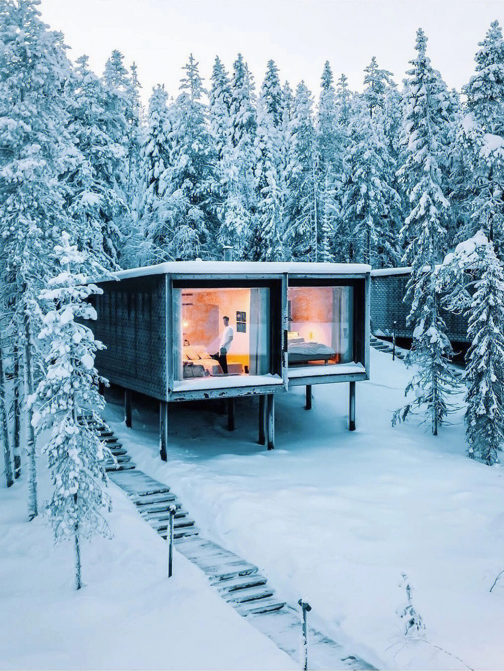 芬兰小镇雪景图片