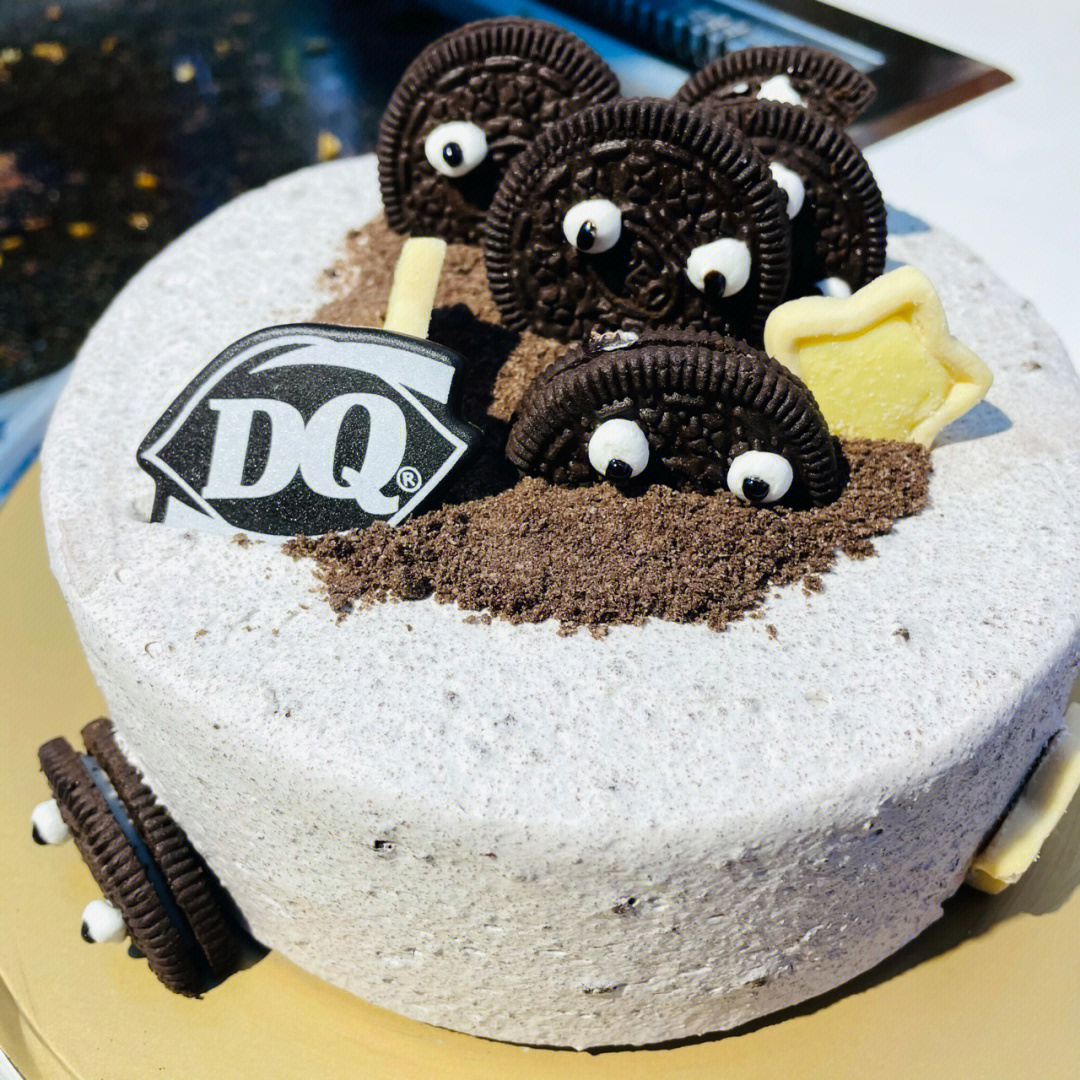 dq冰激淋蛋糕