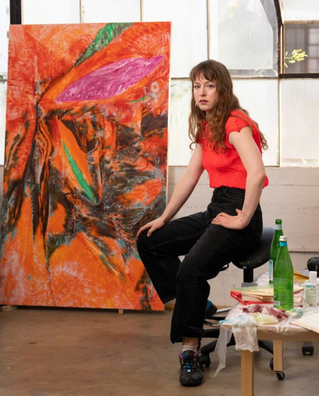 lucybull(露西·布尔)1990年生于纽约,2012年获得芝加哥艺术学院艺术