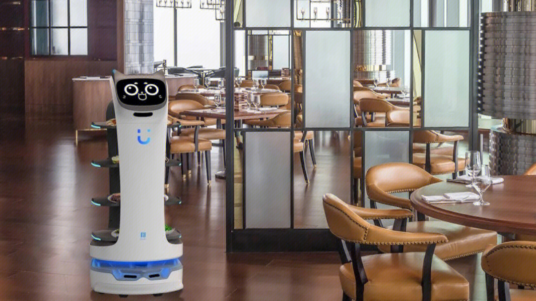 最近出门吃饭,发现美国的很多餐厅里都有一个送餐机器人的身影!