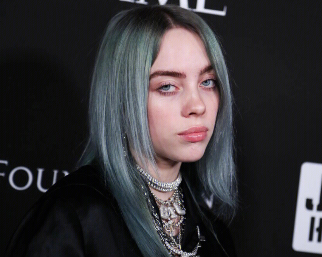 碧梨billieeilish多大图片