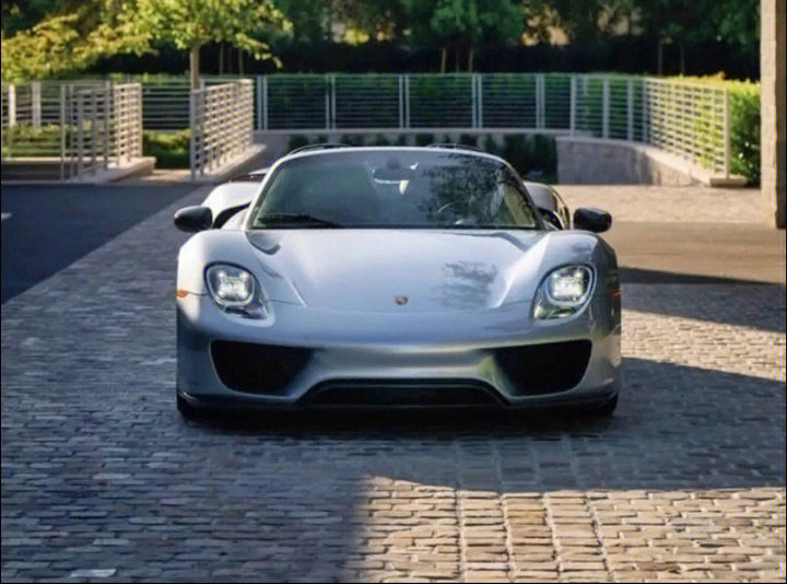 porsche918796