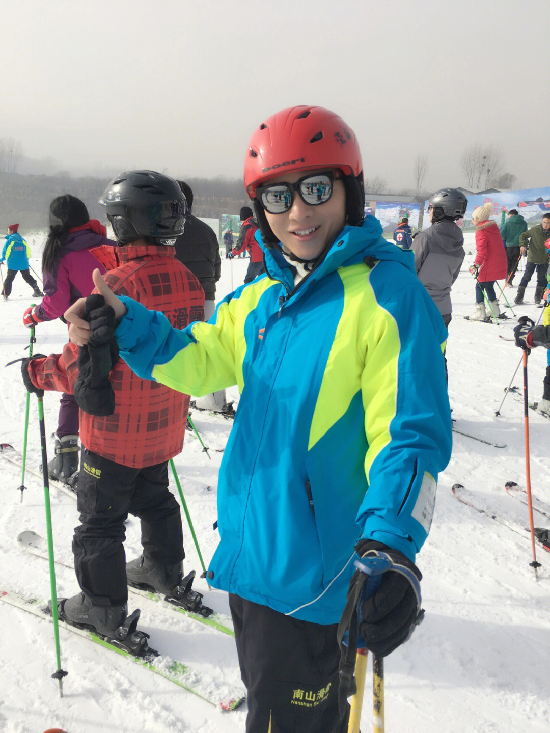 青州驼山滑雪场教练图片