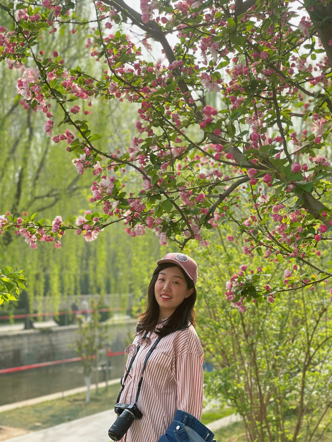 花花的亲生妈妈照片图片