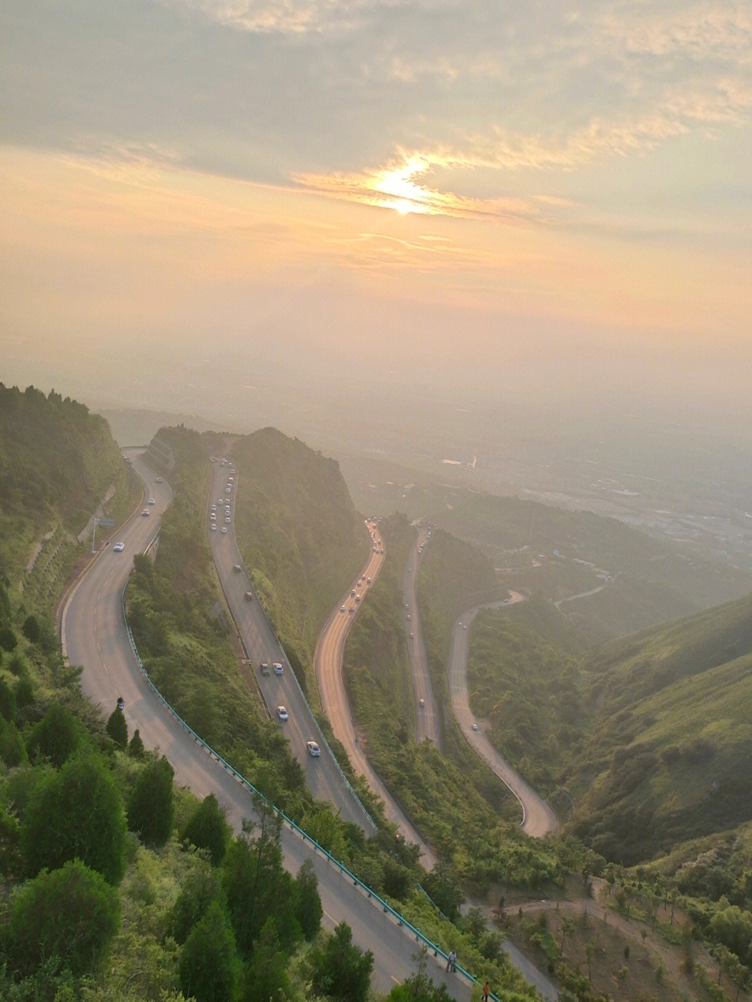 西安最美盘山公路入口图片