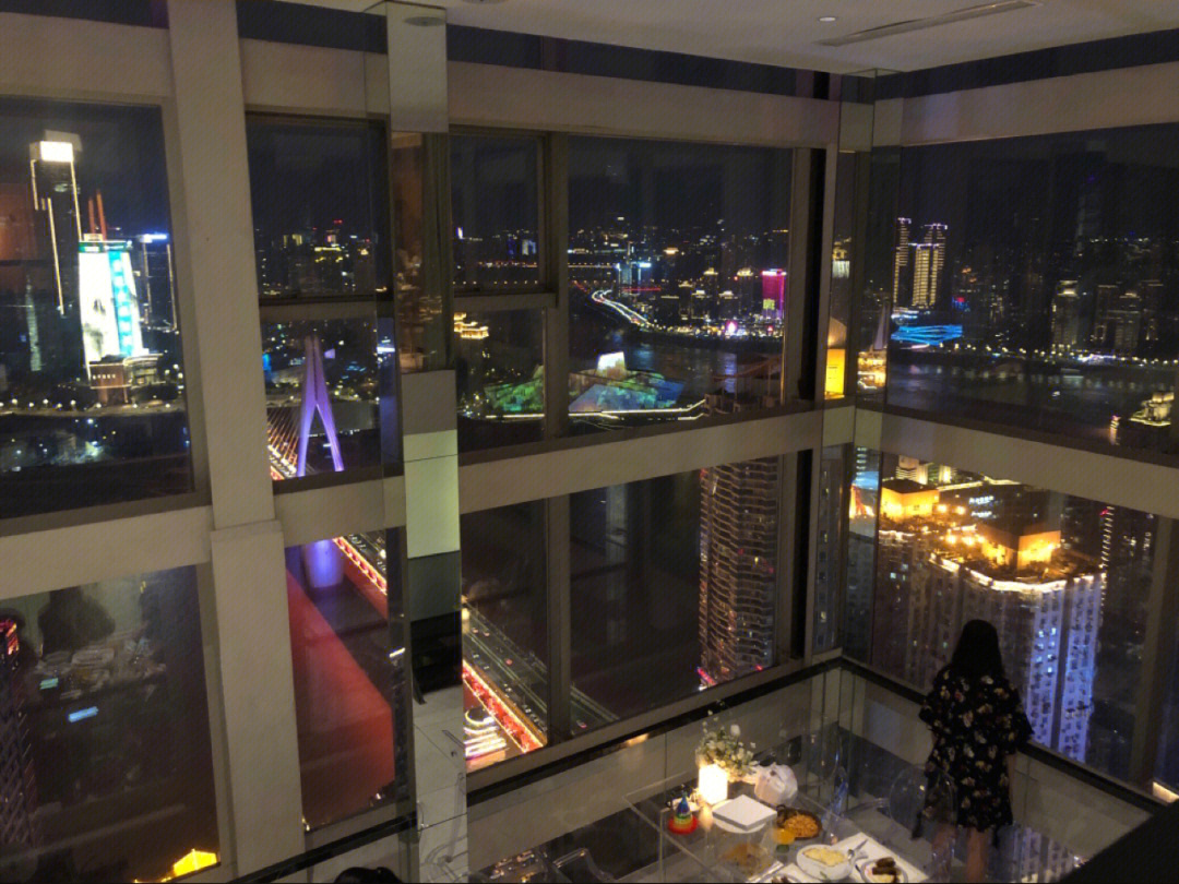 紫峰大厦云端餐厅图片