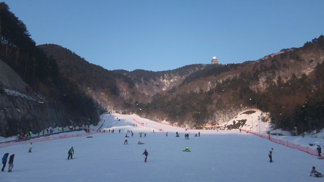 浙江大明山滑雪场图片