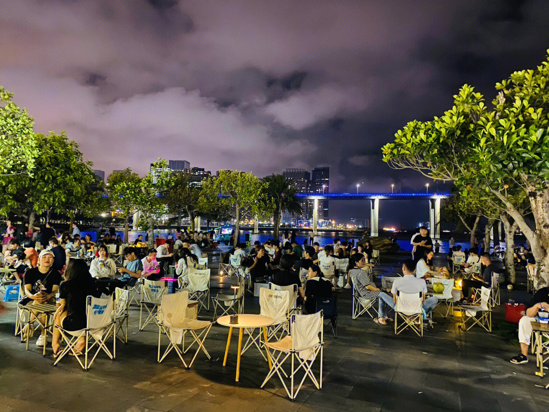 中澳友谊花园夜景图片