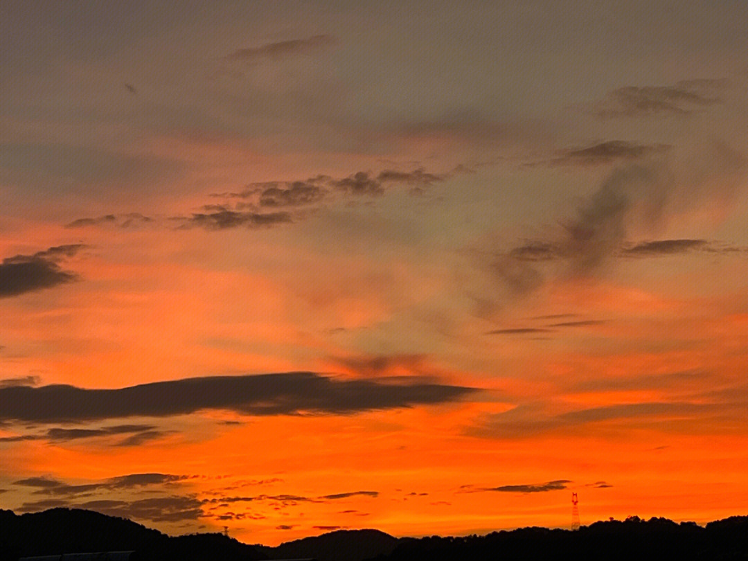 黄昏拥夕阳黄昏近晚霞