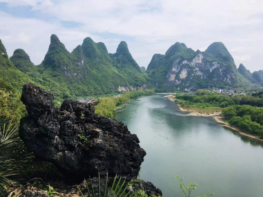 漓江九马画山的传说图片