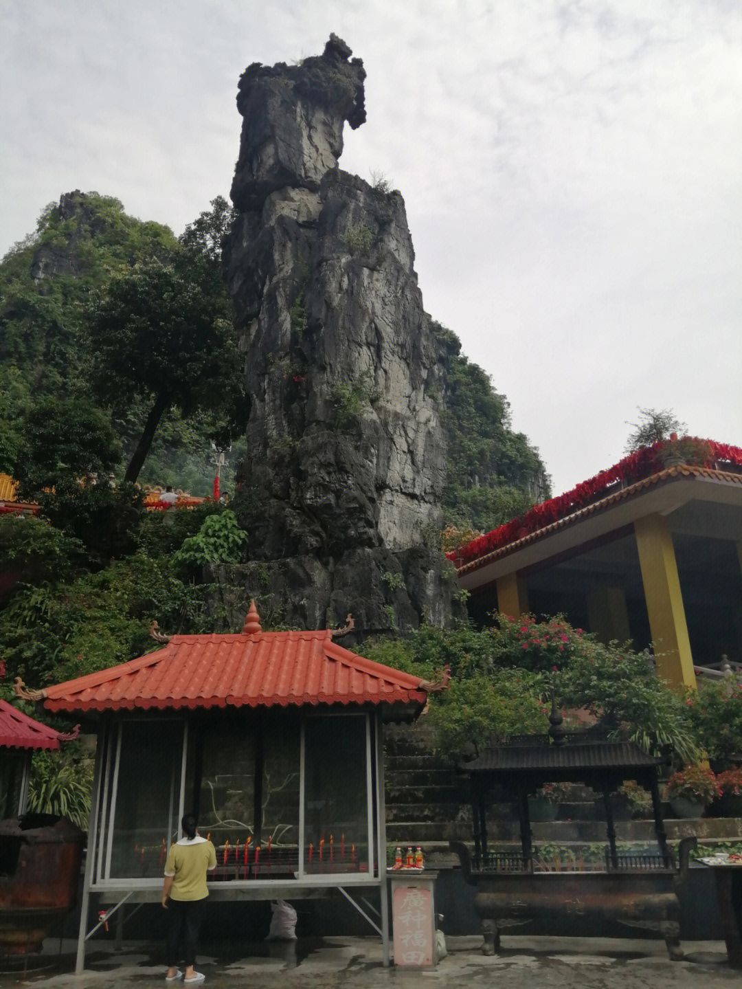 马山县弄拉普陀寺历史图片