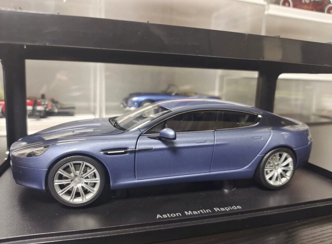 autoart 奥拓 1/18 阿斯顿马丁rapide 瑞匹德 冰蓝色 原包无暇