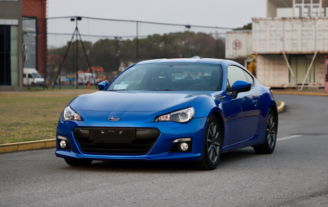 斯巴鲁brz