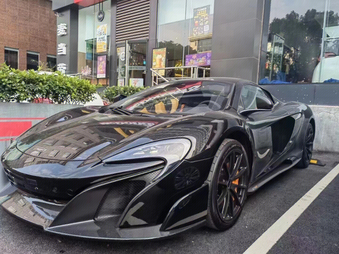 迈凯轮675lt spider 全球限量500台,比p1还少见,17年 3000km.