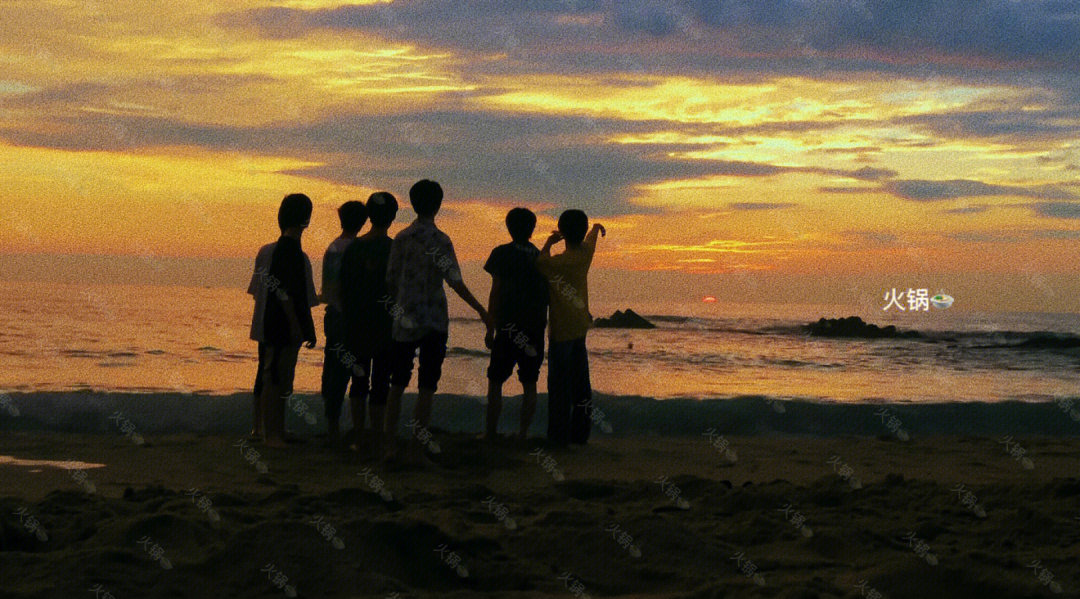 时代少年团合照沙滩图片