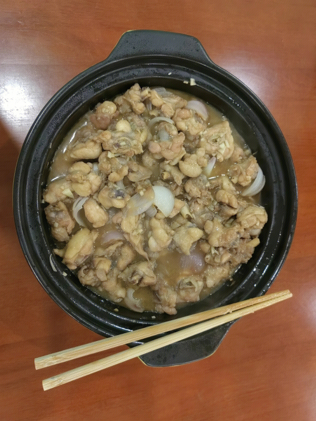 沙姜鸡腿煲