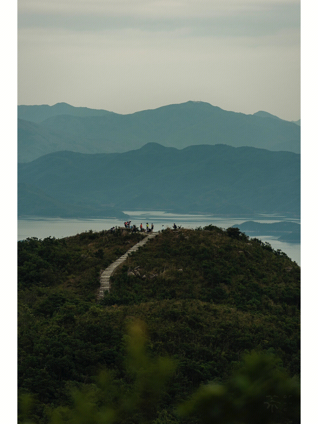 梅沙尖山海大观登山口图片